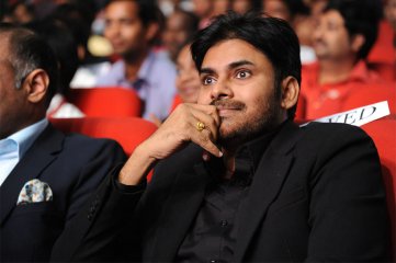 Attarintiki Daredi Thank You Meeting